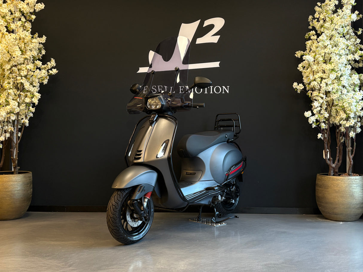 Vespa Sprint | Grigio Titano Matt
