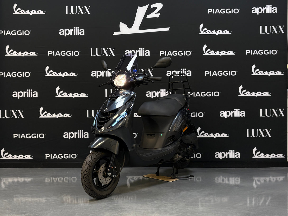 Piaggio Zip | Metallic Grey