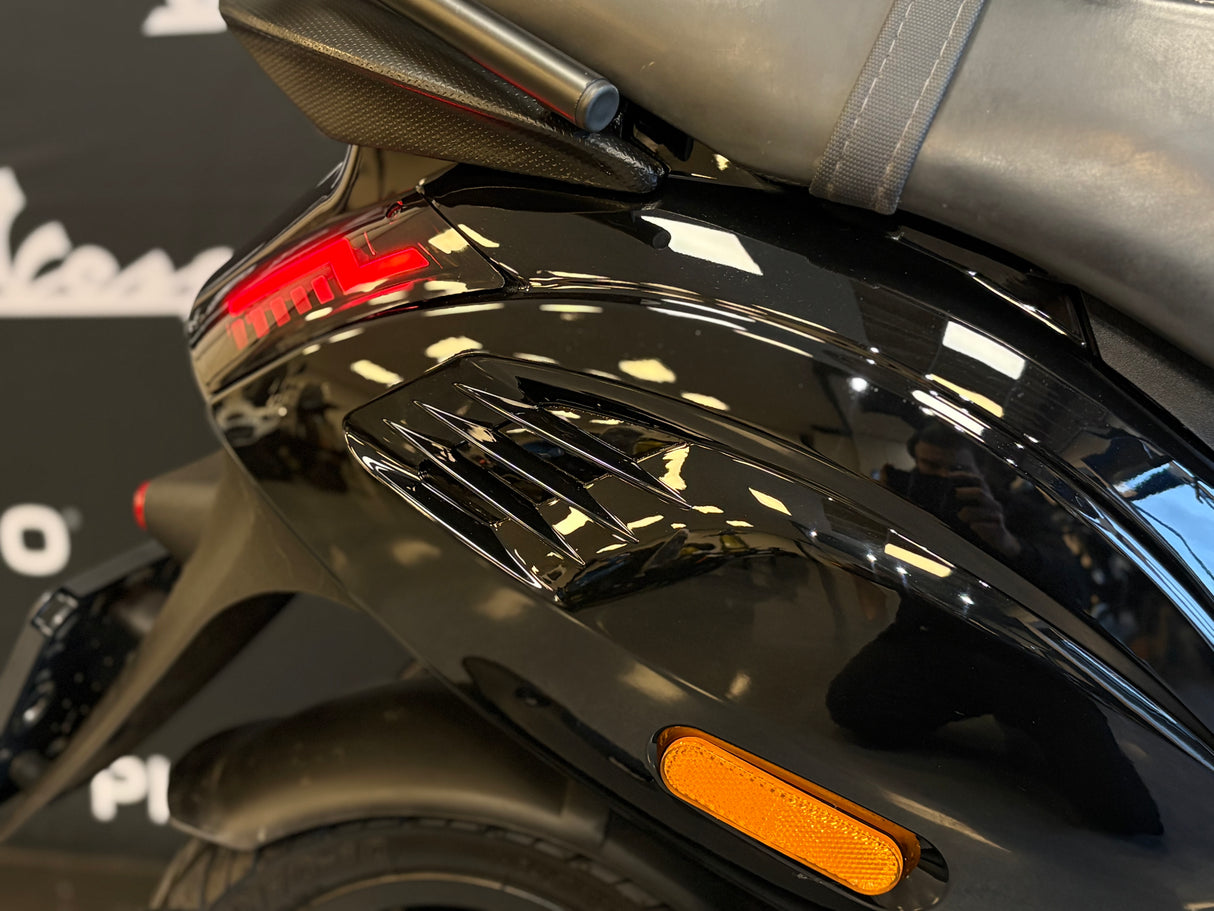 Piaggio Zip | Glans Zwart | 1 eig