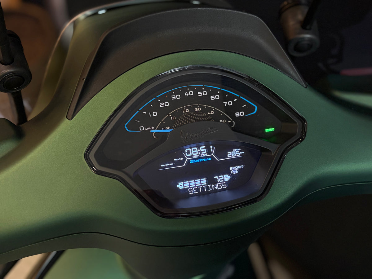Vespa Elettrica | Cobra Green