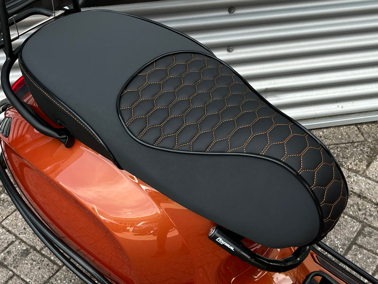 Vespa Elettrica Facelift 2025 Energetic Orange