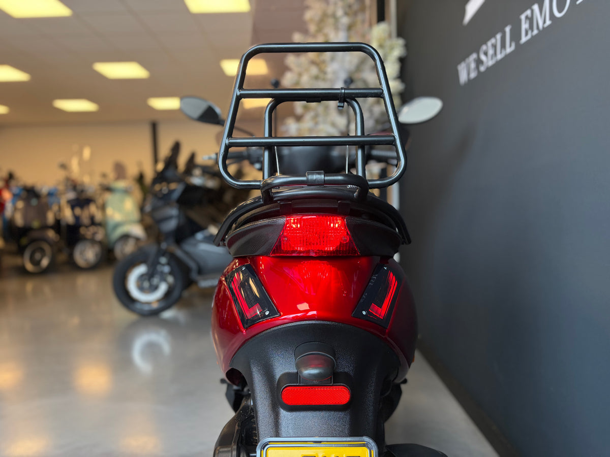 Piaggio Zip | Candy Red