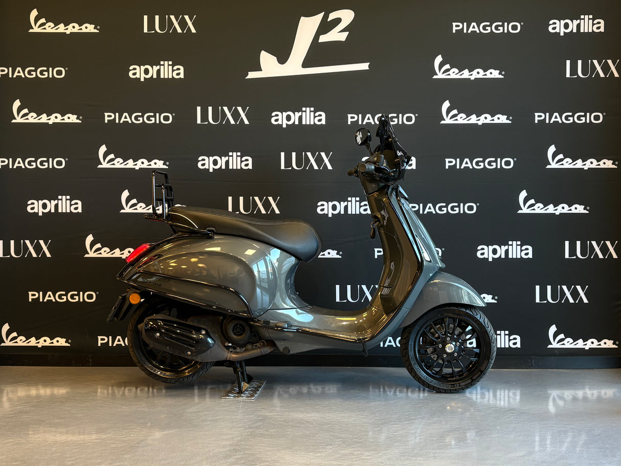 Vespa Sprint | Champange Quartz