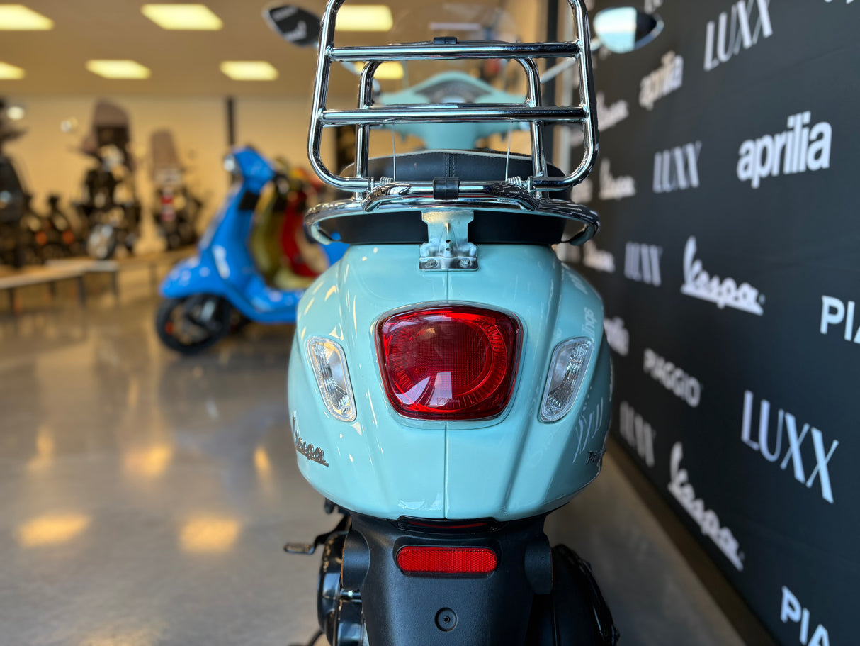 Vespa Primavera | Mint