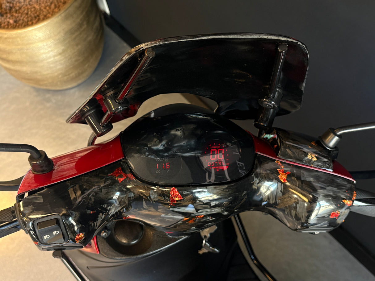Piaggio Zip | Candy Red | Forged Carbon
