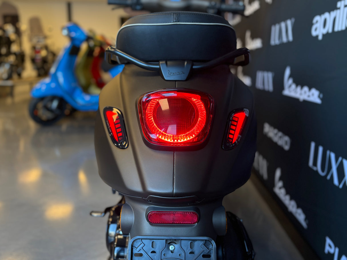 Vespa Primavera | Marakkech Bruin