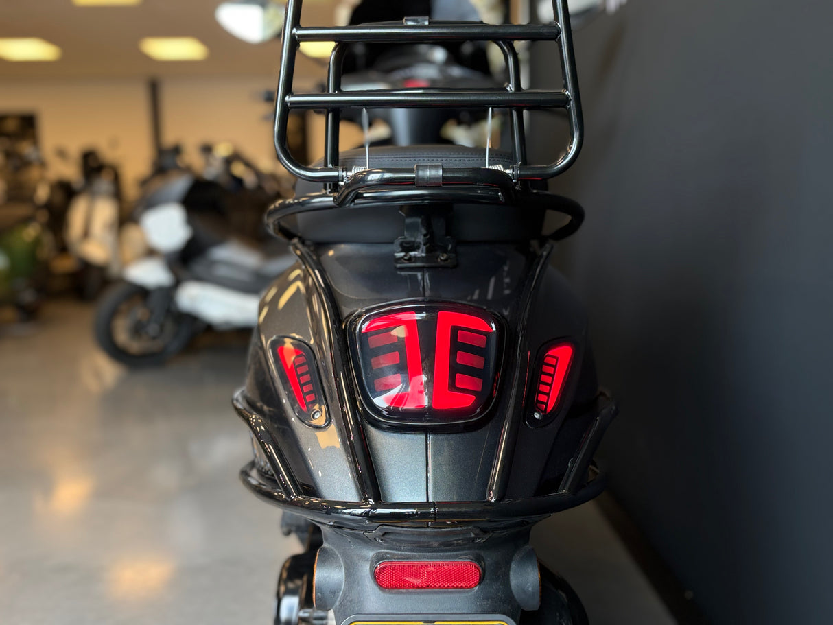 Vespa Sprint | Daytona Grau