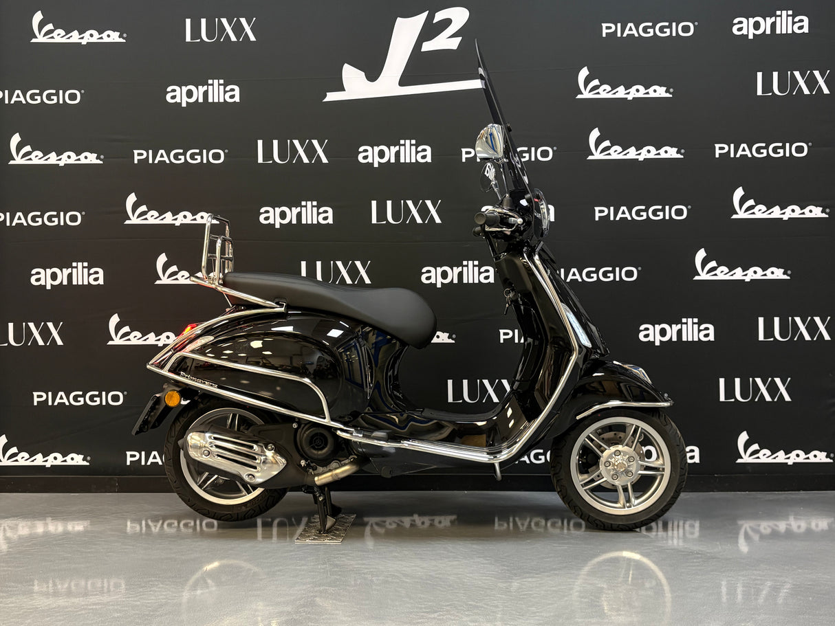 Vespa Primavera | Nero Convinto