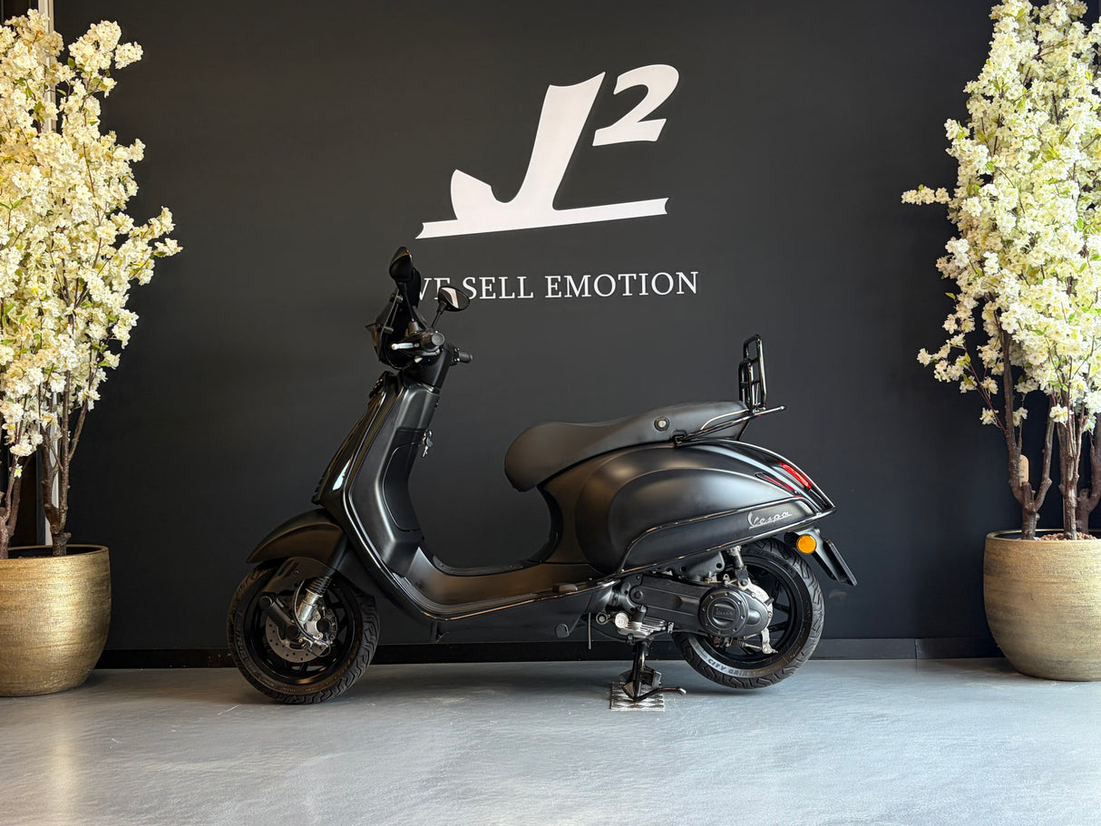 Vespa Sprint | Nero Convinto