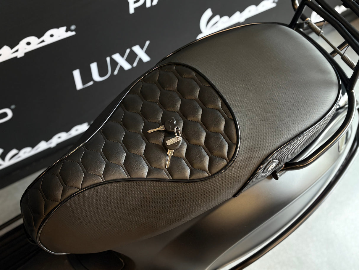 Vespa Sprint | Mat Zwart