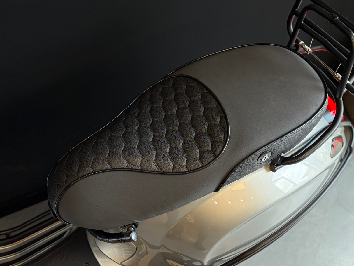 Vespa Sprint | White Gold