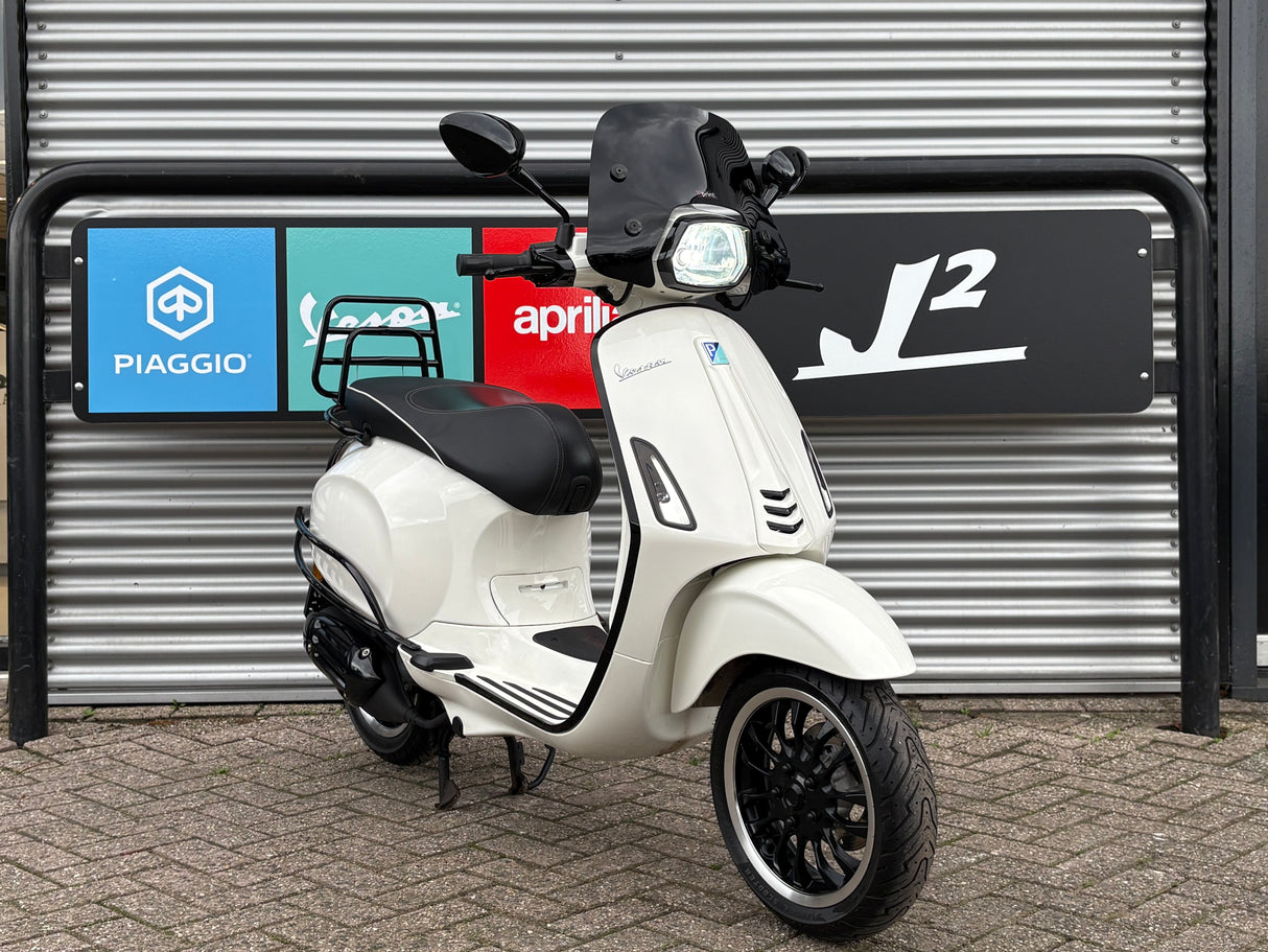 Vespa Sprint | Wit | 1 Eig