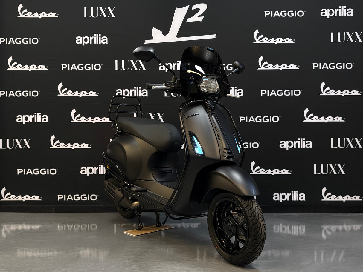 Vespa Sprint / Elettrica Facelift 2025 Nero Convinto Matt