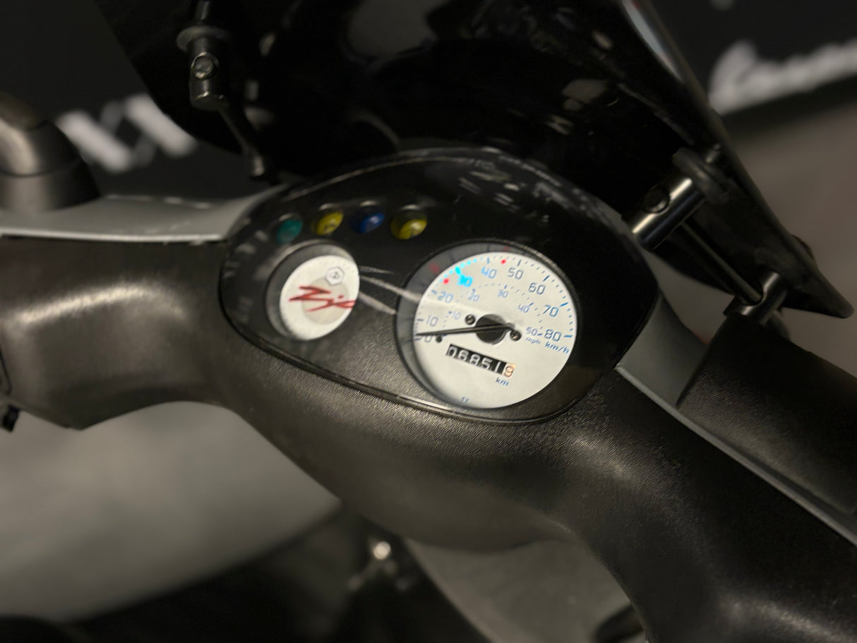 Piaggio Zip | Nardo Grey | 1 eig