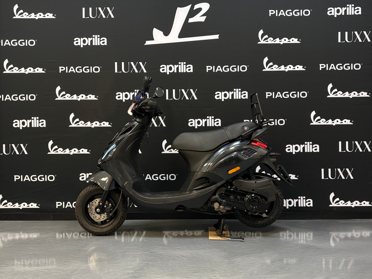 Piaggio Zip | Metallic Grey