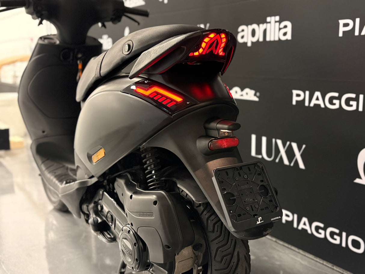 Piaggio Zip | Mat Zwart