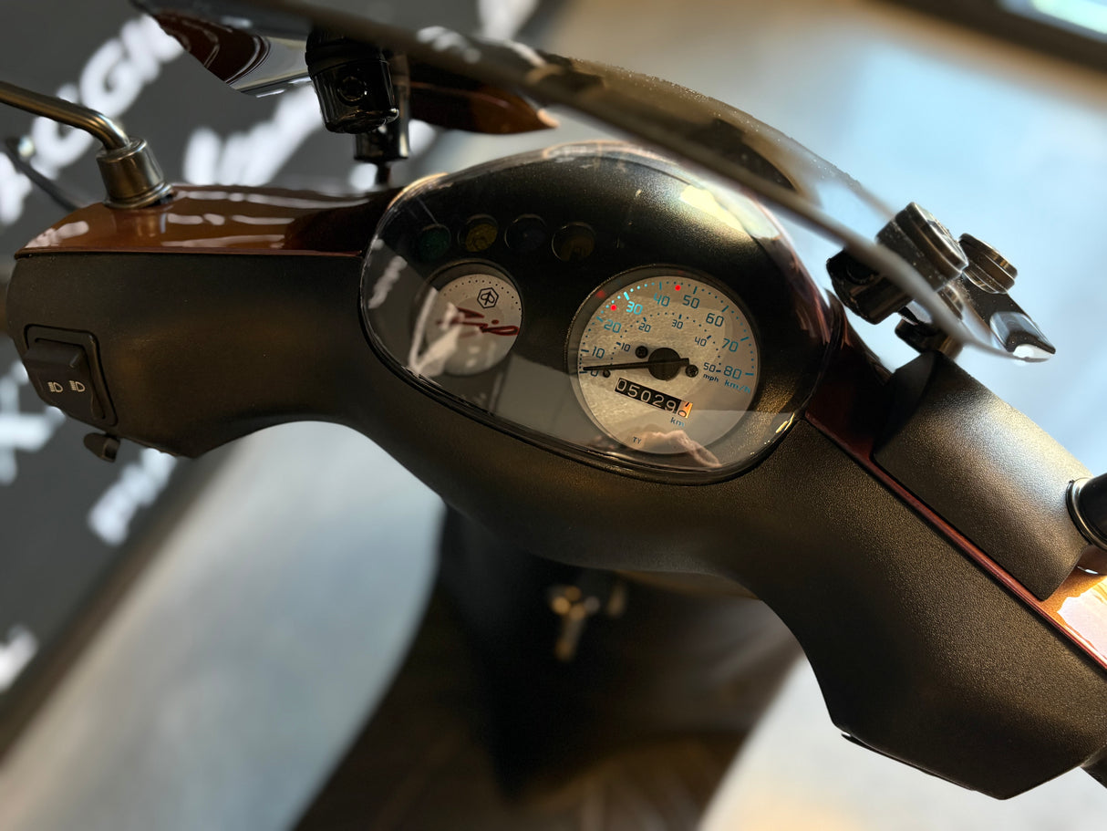 Piaggio Zip | Mica Red