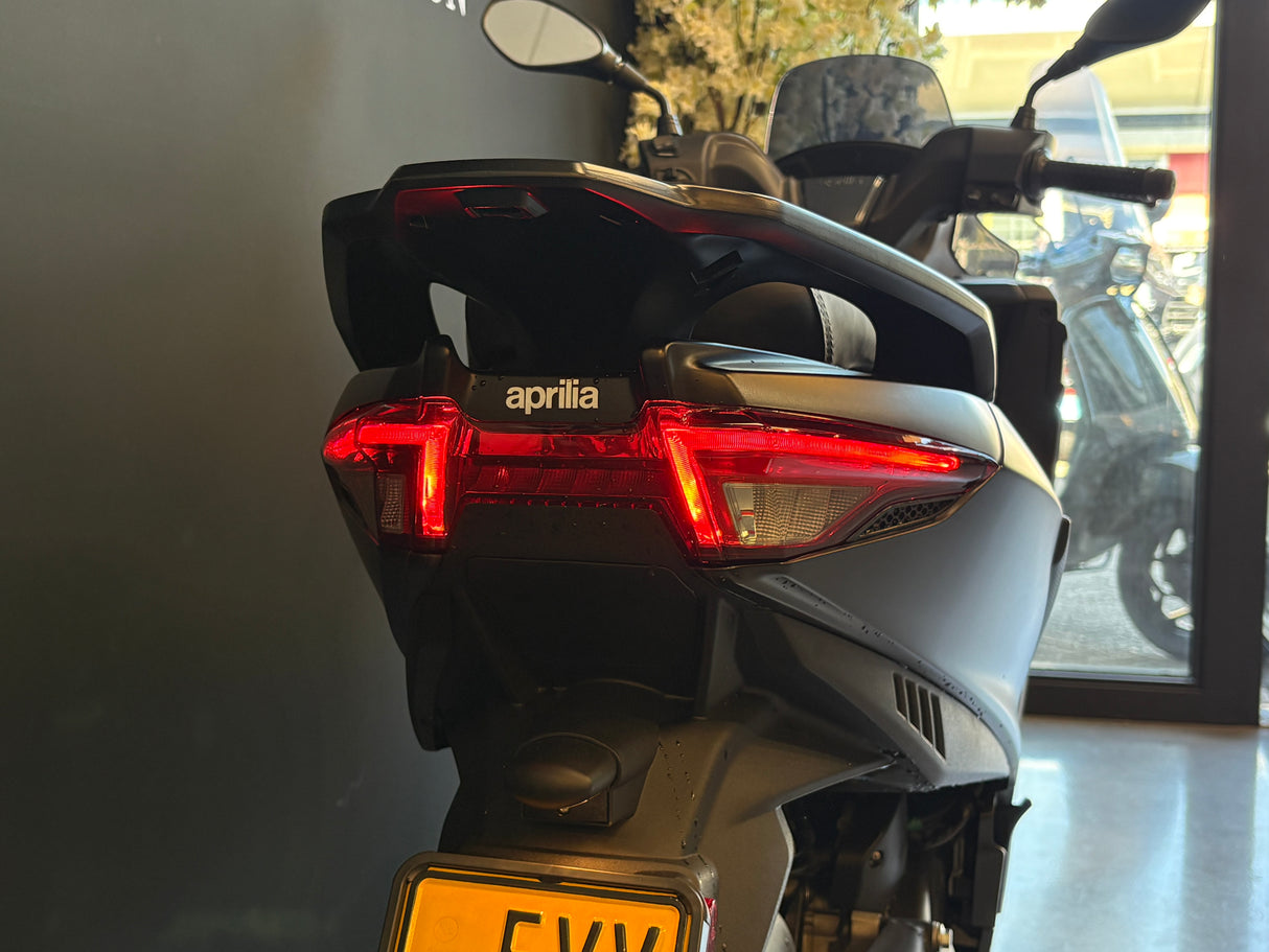 Aprilia SXR 50 | Mat Zwart