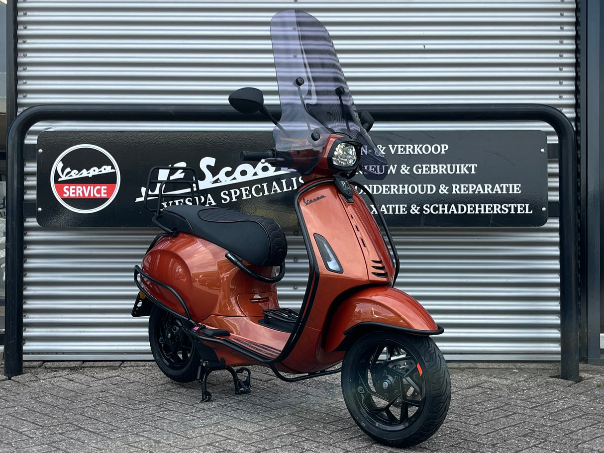 Vespa Elettrica Facelift 2025 Energetic Orange