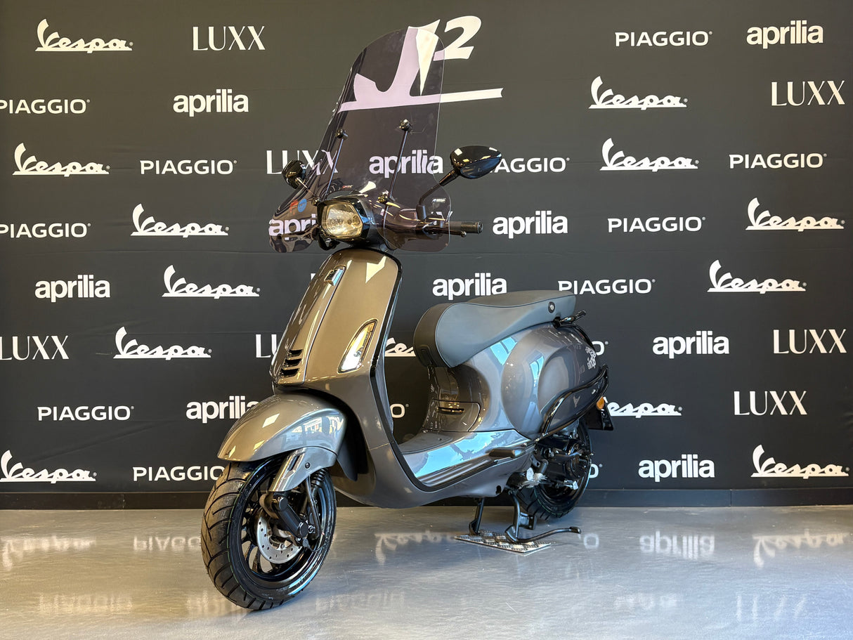 Vespa Sprint | Agaat Grijs