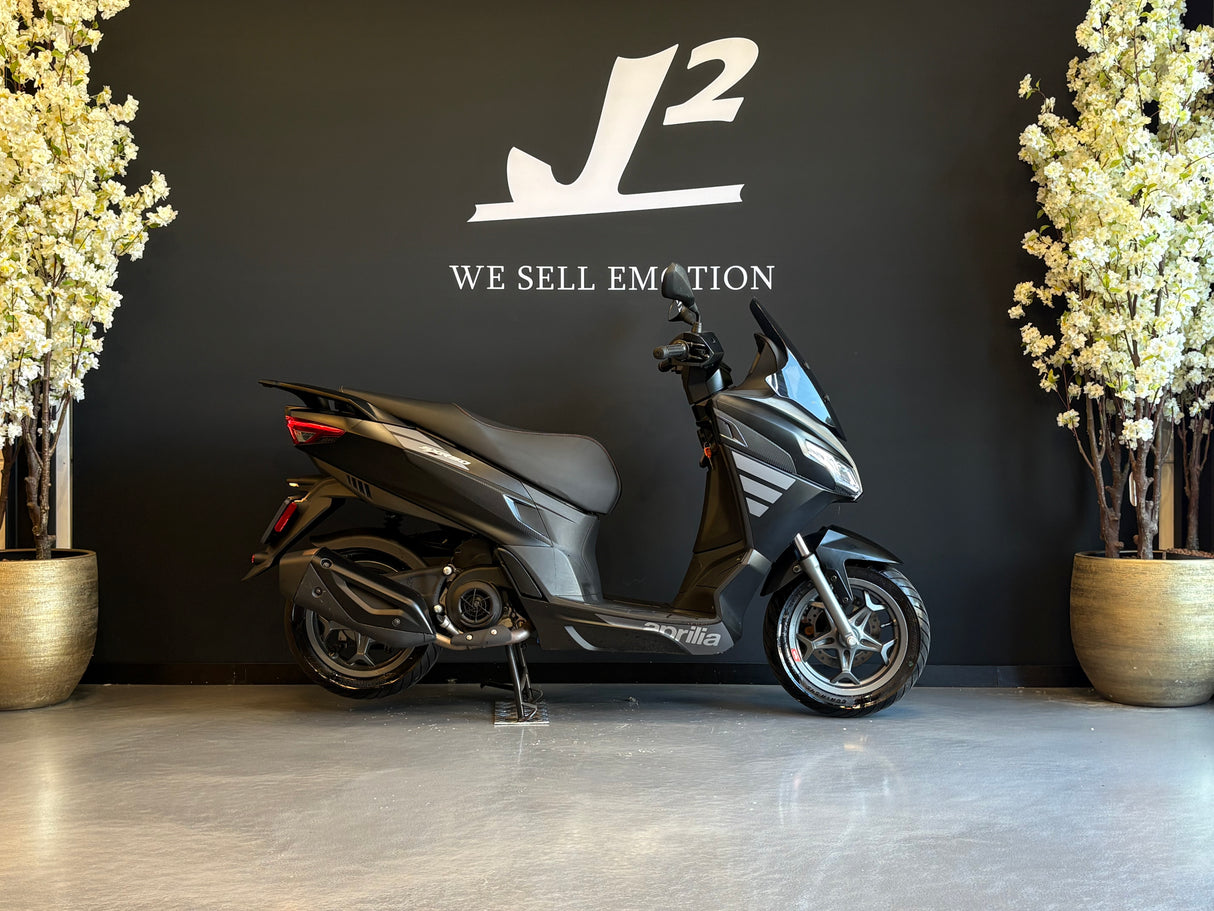 Aprilia SXR 50 | Mat Zwart