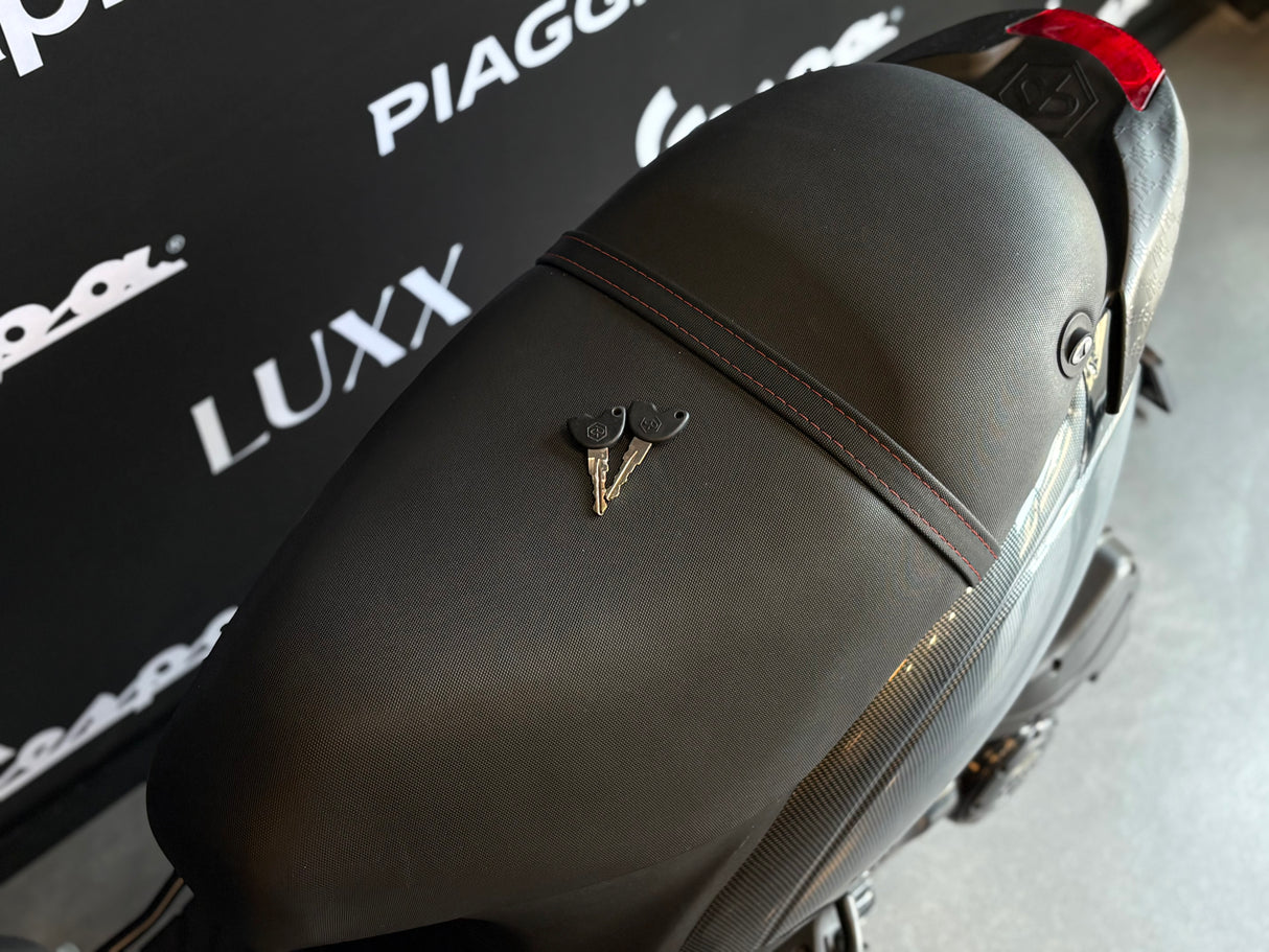 Piaggio Zip | Carbon | 1 eig