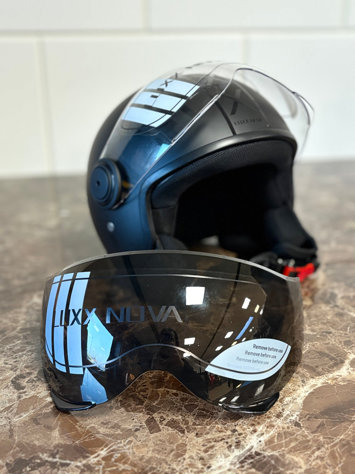 Luxx Nova Dark Smoke Vizier