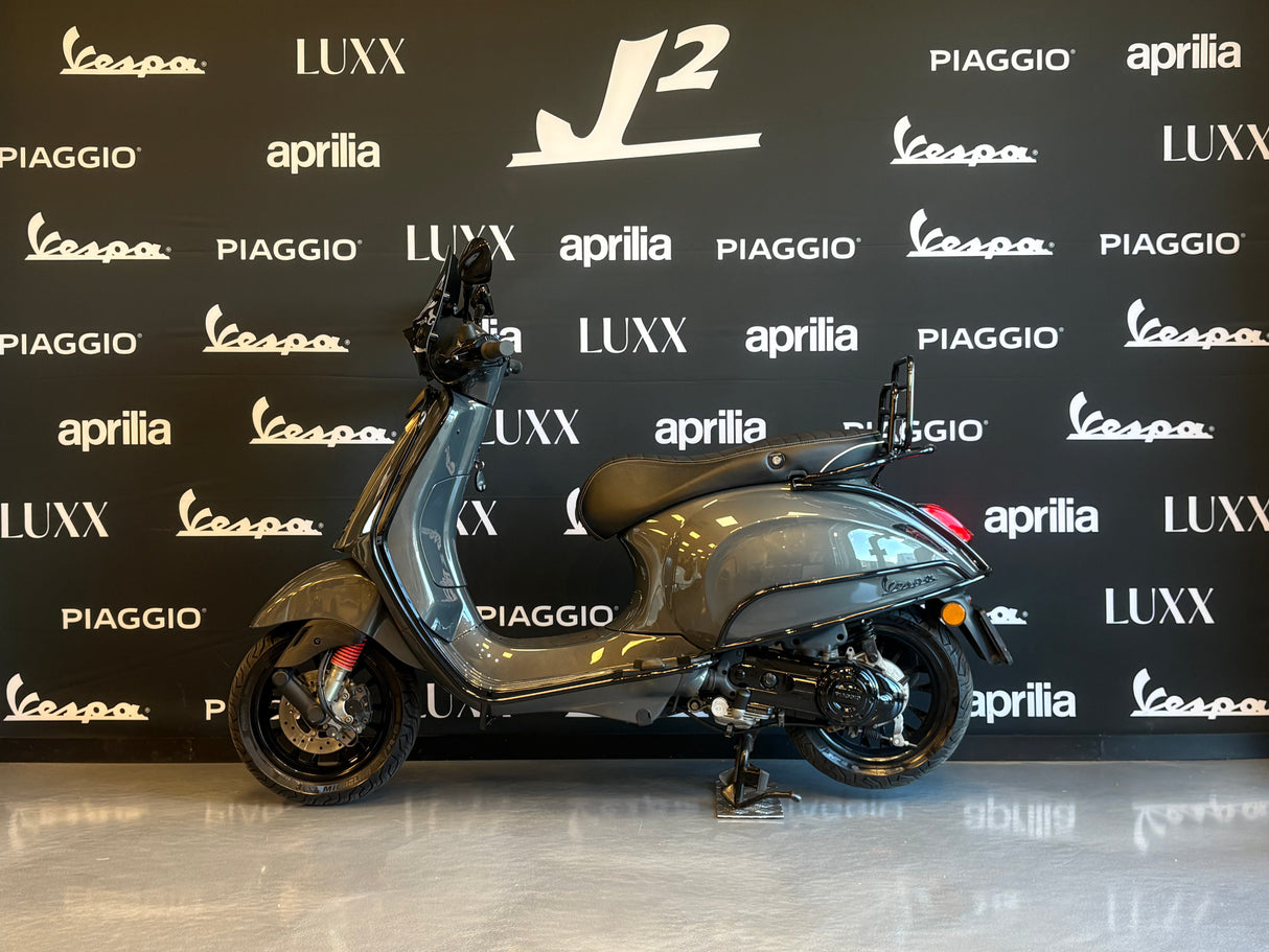 Vespa Sprint | Champange Quartz