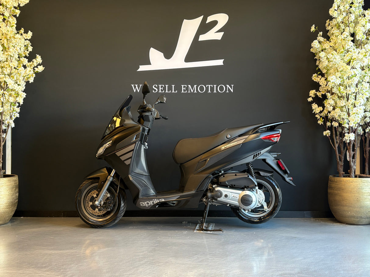 Aprilia SXR 50 | Mat Zwart