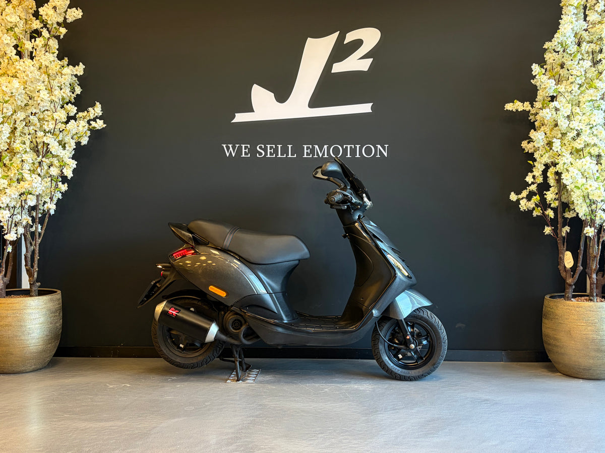 Piaggio Zip | Psychedellic