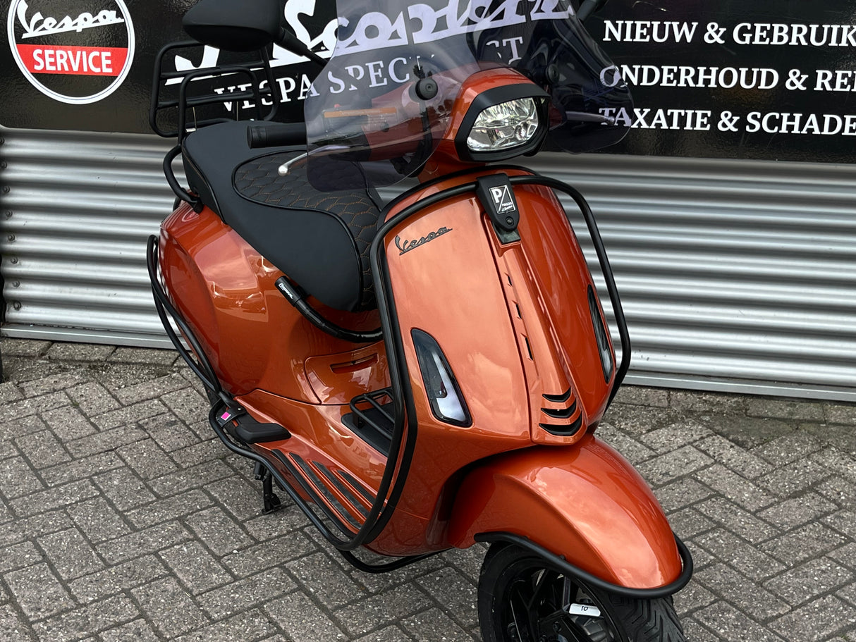 Vespa Elettrica Facelift 2025 Energetic Orange