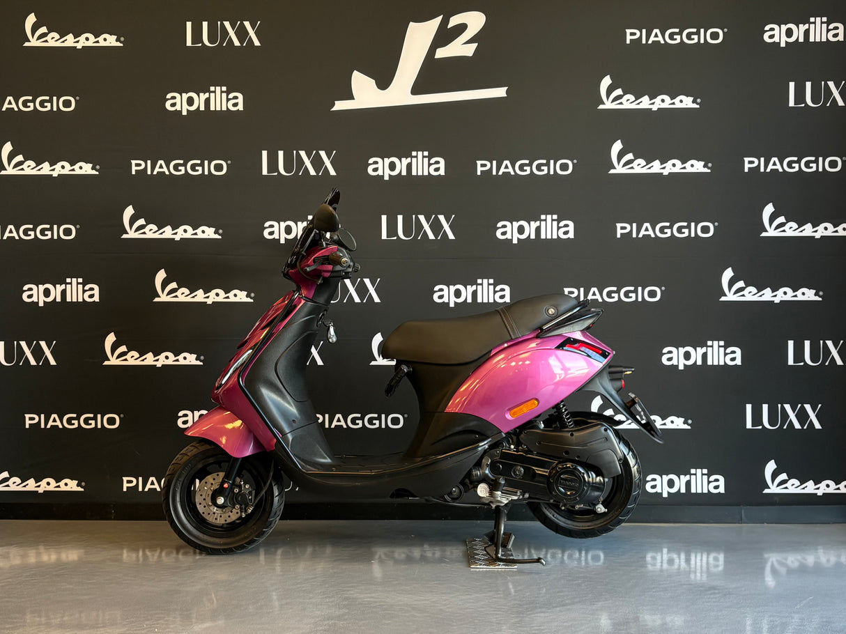 Piaggio Zip | Princess Pink