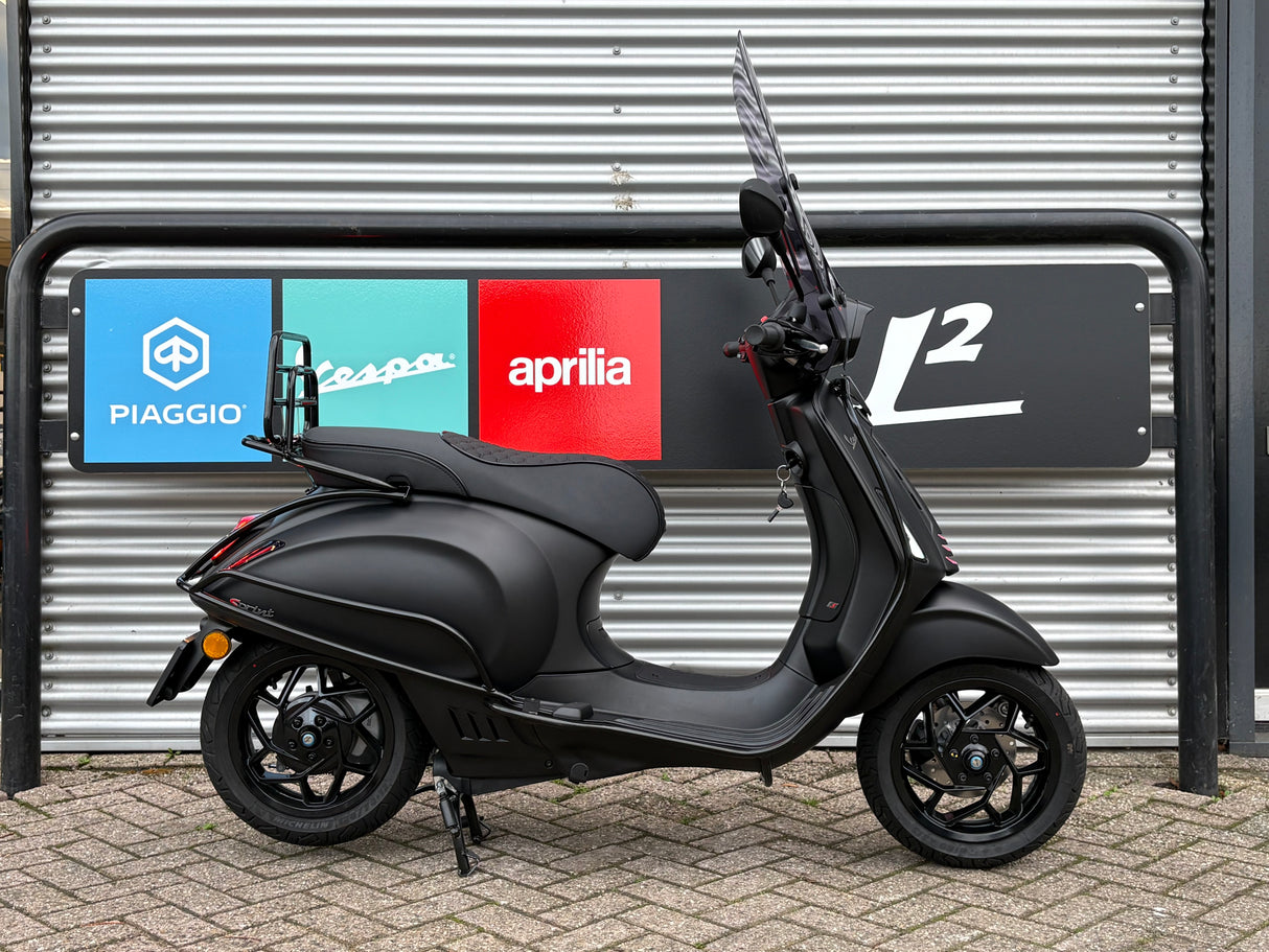 Vespa Elettrica | Mat Zwart | 1 Eig