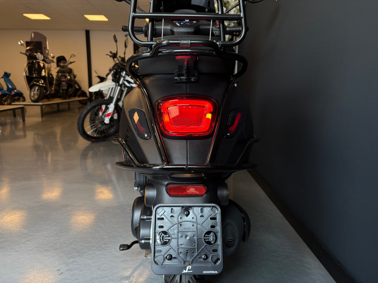Vespa Sprint | Full-Option Pakket