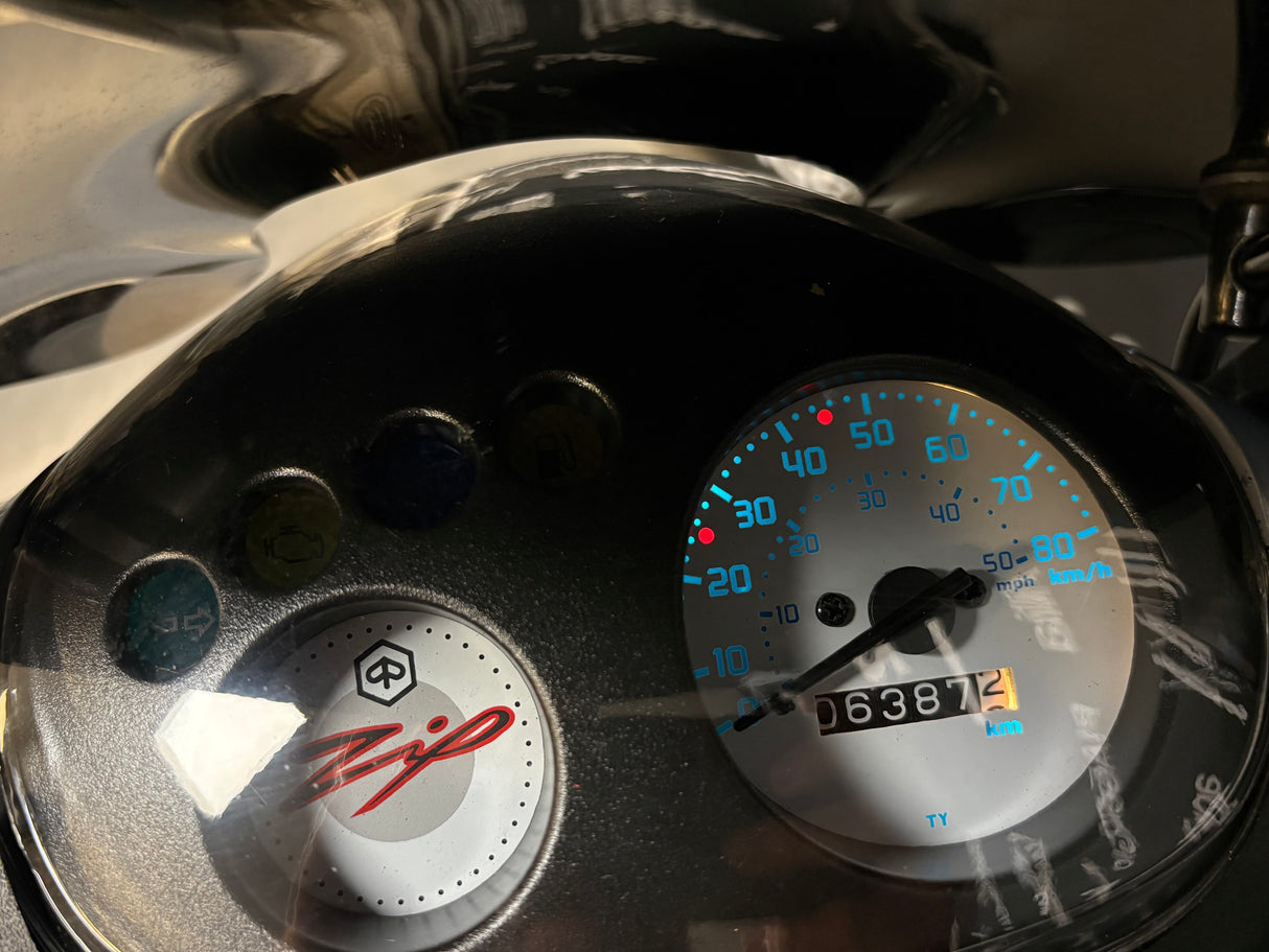 Piaggio Zip | White Gold