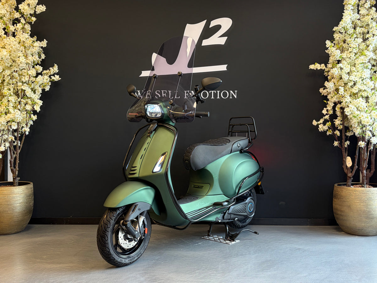 Vespa Elettrica | Cobra Green
