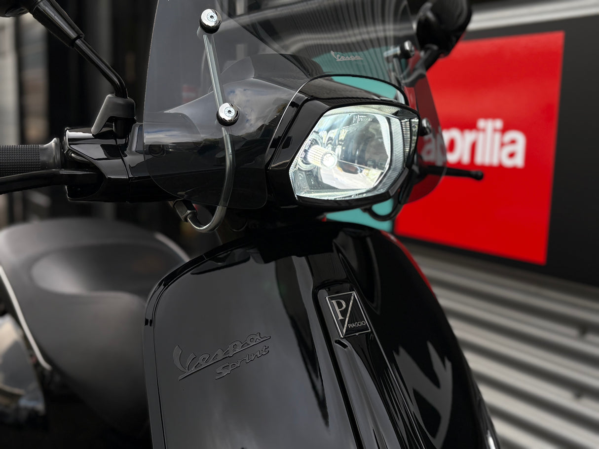 Vespa Sprint | Glans Zwart
