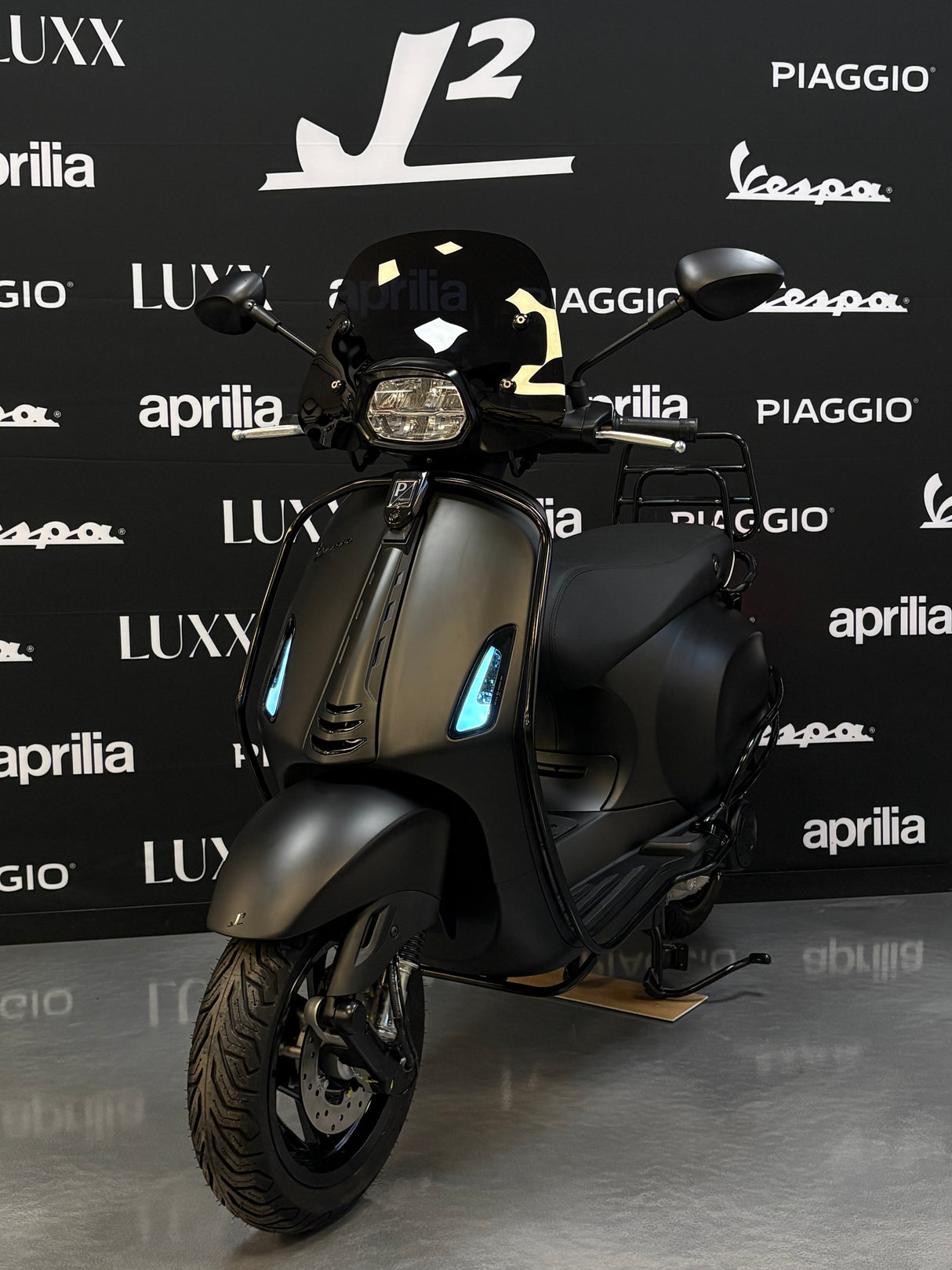 Vespa Sprint / Elettrica Facelift 2025 Nero Convinto Matt