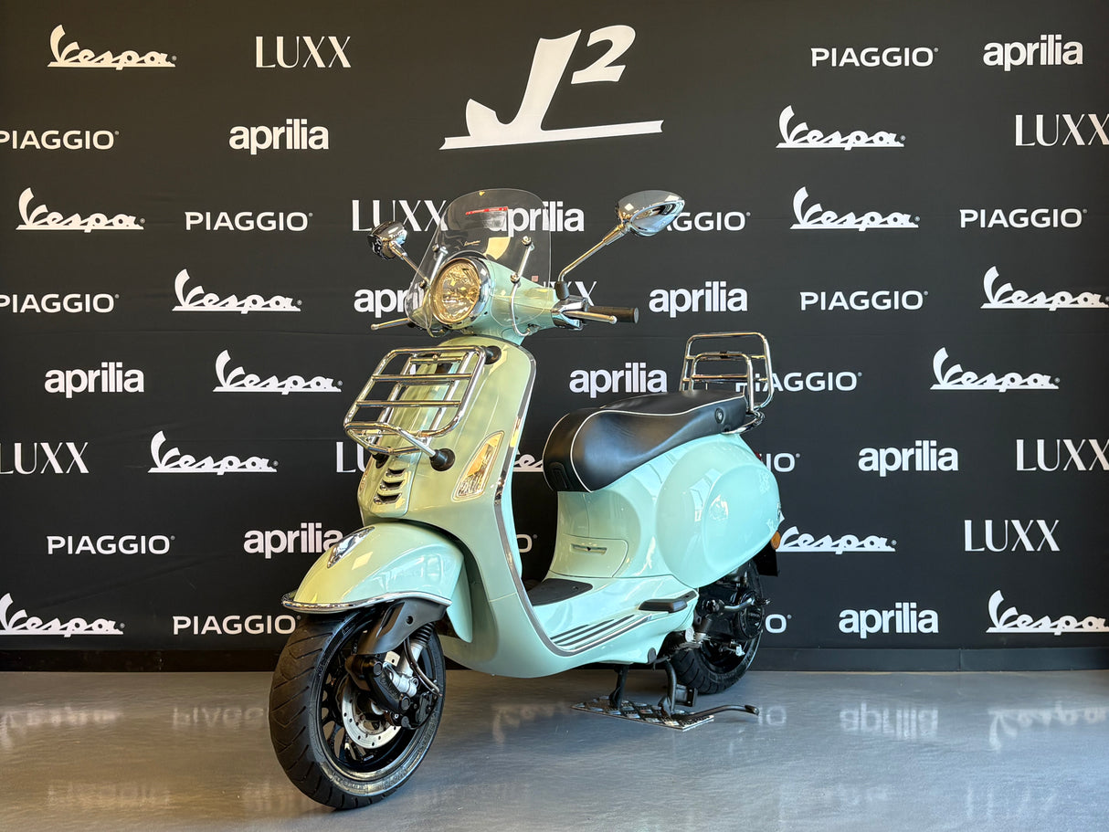 Vespa Primavera | Mint