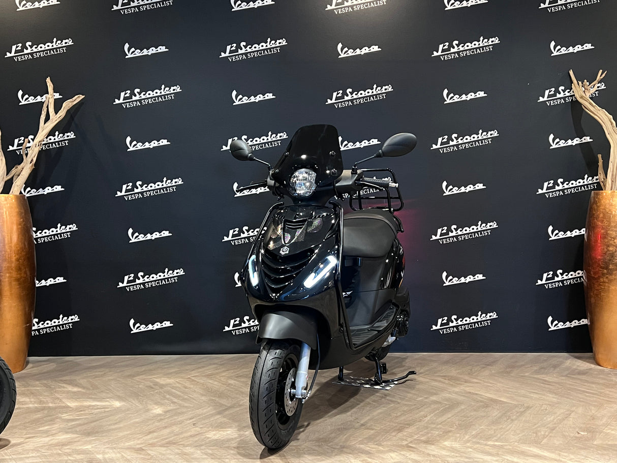 Piaggio Zip SP E5 Glans Zwart