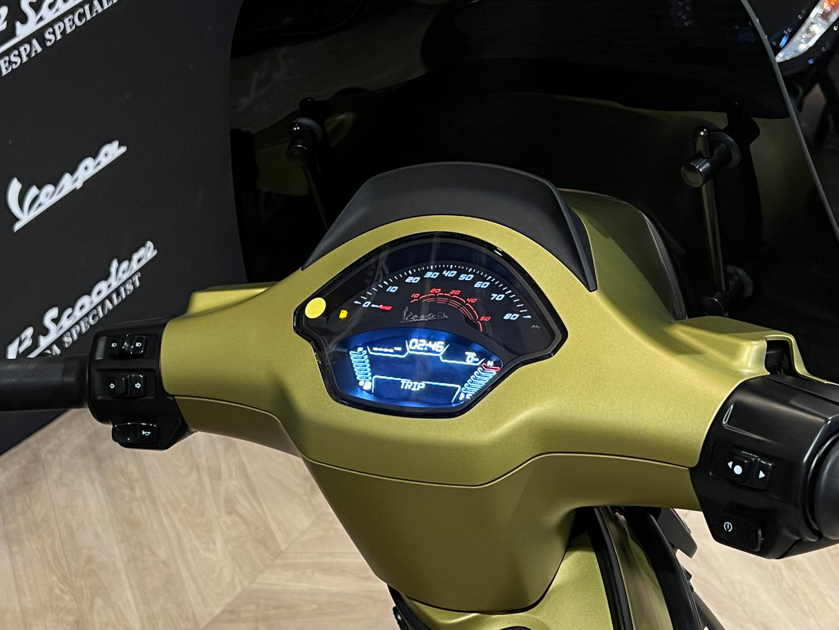 Vespa Sprint / Elettrica Facelift 2025 Verde Ambizioso Matt