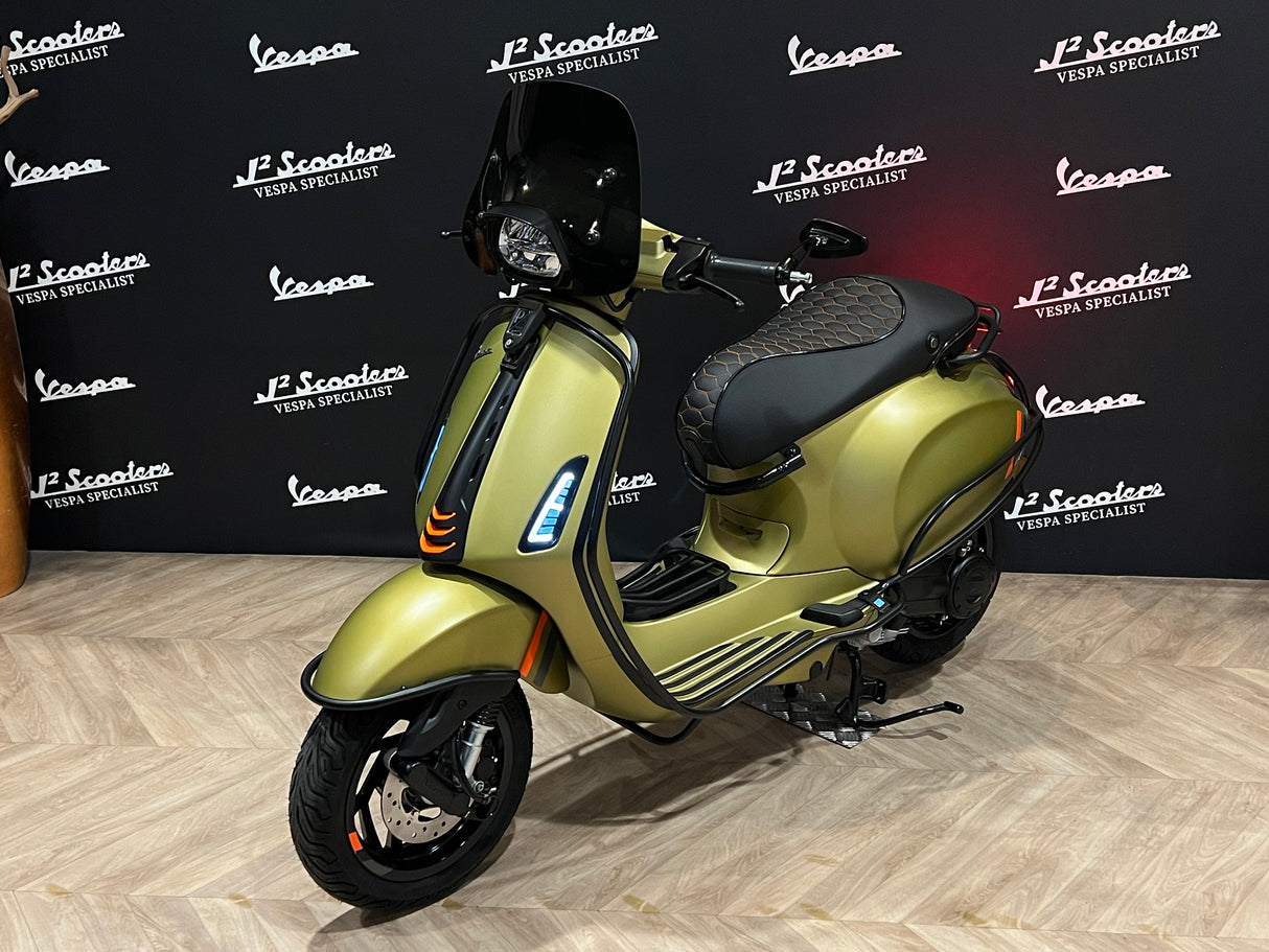 Vespa Sprint / Elettrica Facelift 2025 Verde Ambizioso Matt