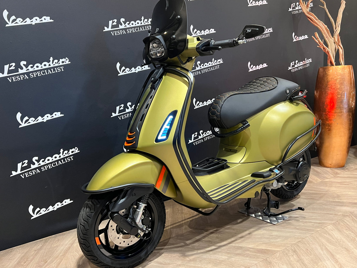 Vespa Sprint / Elettrica Facelift 2025 Verde Ambizioso Matt