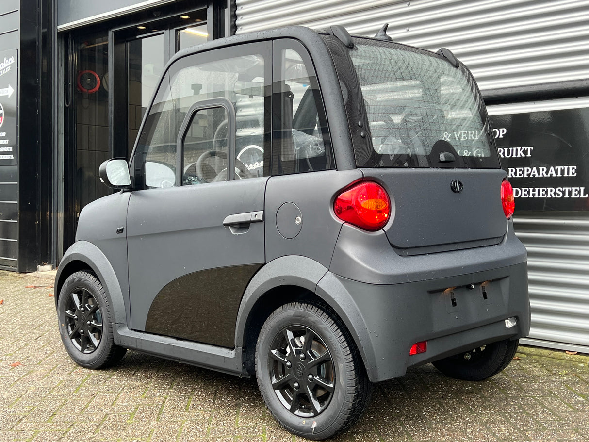 MOVE Citycar Brommobiel 45 km/h Mat Grijs