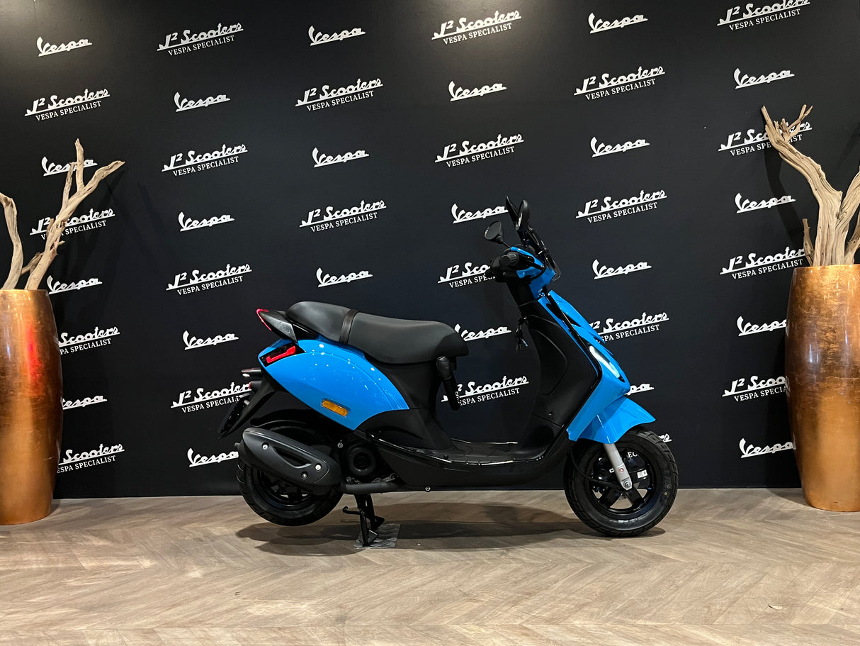 Piaggio Zip SP E5 Porsche Baby Blue