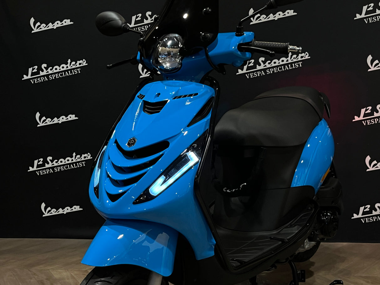 Piaggio Zip SP E5 Porsche Baby Blue