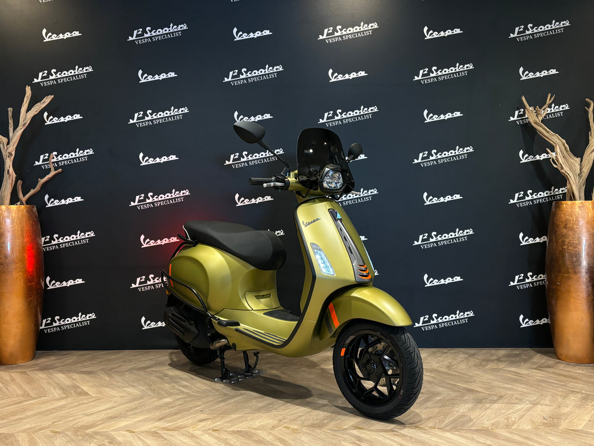 Vespa Sprint / Elettrica Facelift 2025 Verde Ambizioso Matt