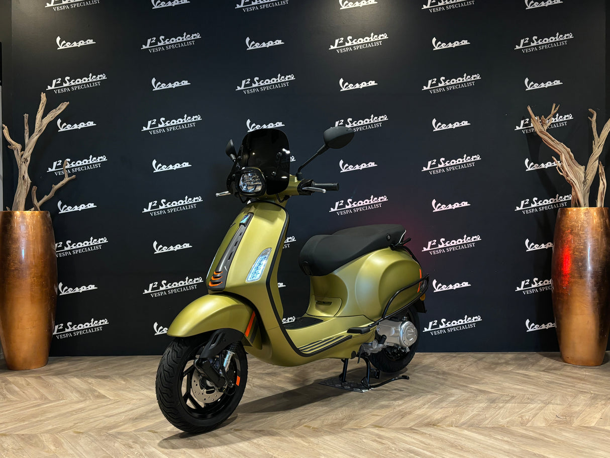 Vespa Sprint / Elettrica Facelift 2025 Verde Ambizioso Matt