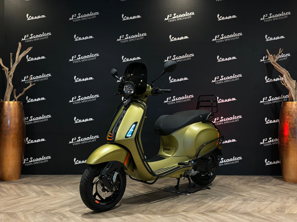 Vespa Sprint / Elettrica Facelift 2025 Verde Ambizioso Matt
