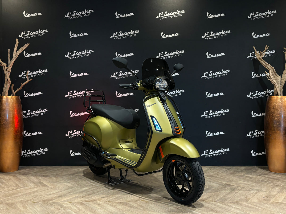 Vespa Sprint / Elettrica Facelift 2025 Verde Ambizioso Matt